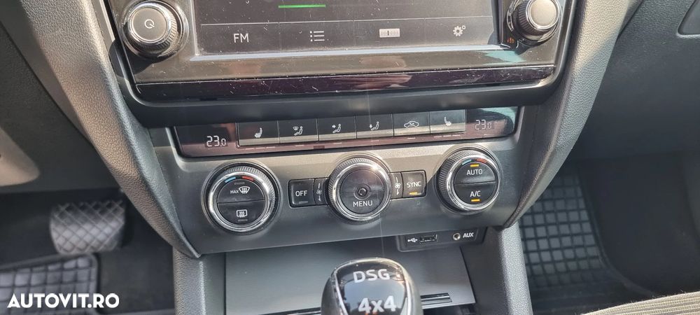 Skoda Octavia 2.0 TDI DSG 4X4 RS - 11