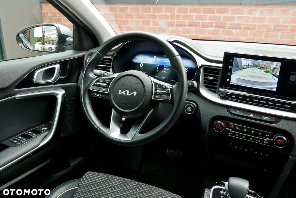 Kia XCeed 1.5 T-GDI Business Line DCT - 11