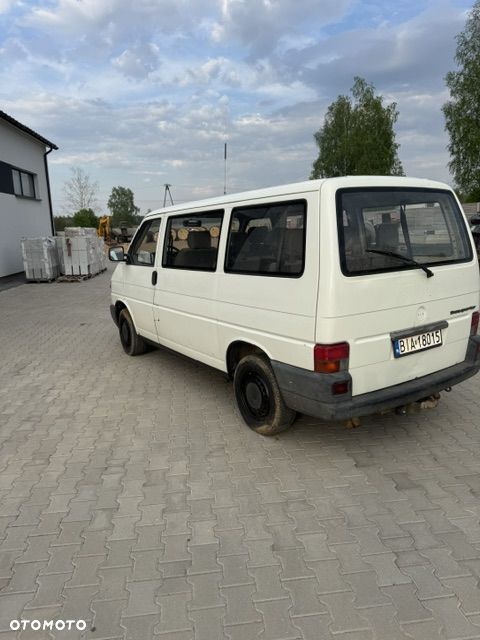 Volkswagen Transporter - 4