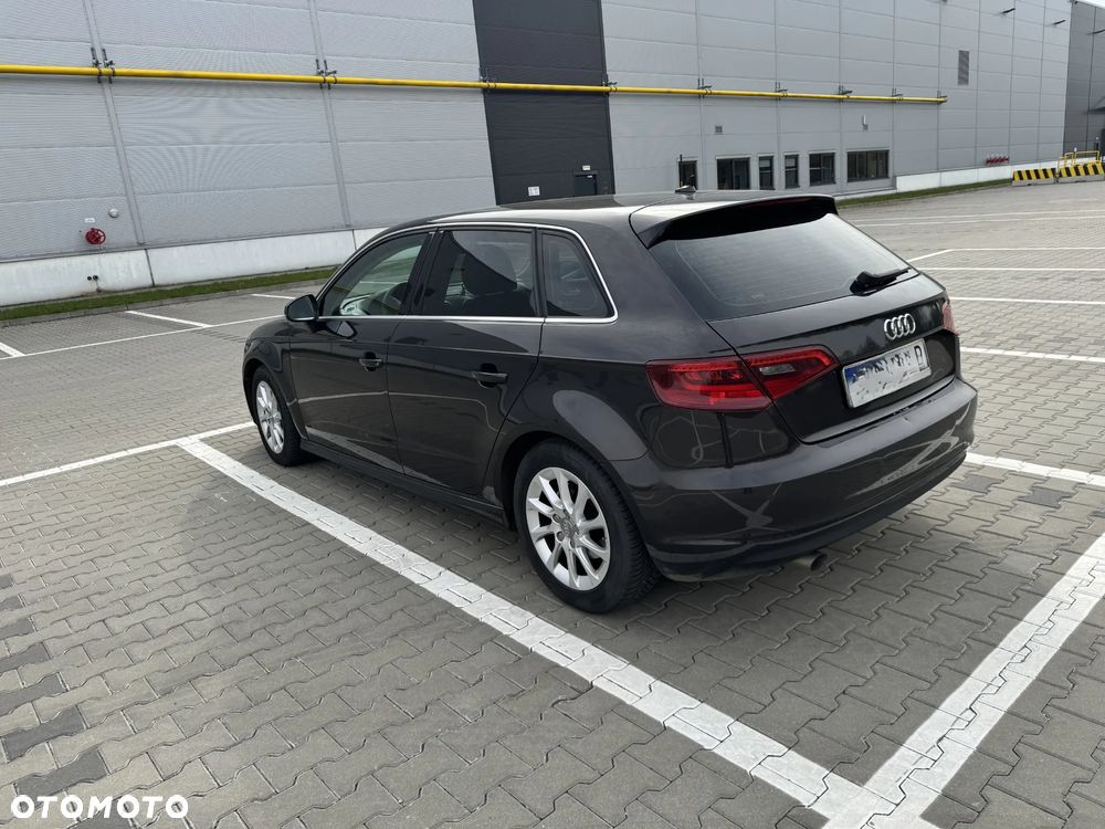 Audi A3 Sportback - 3