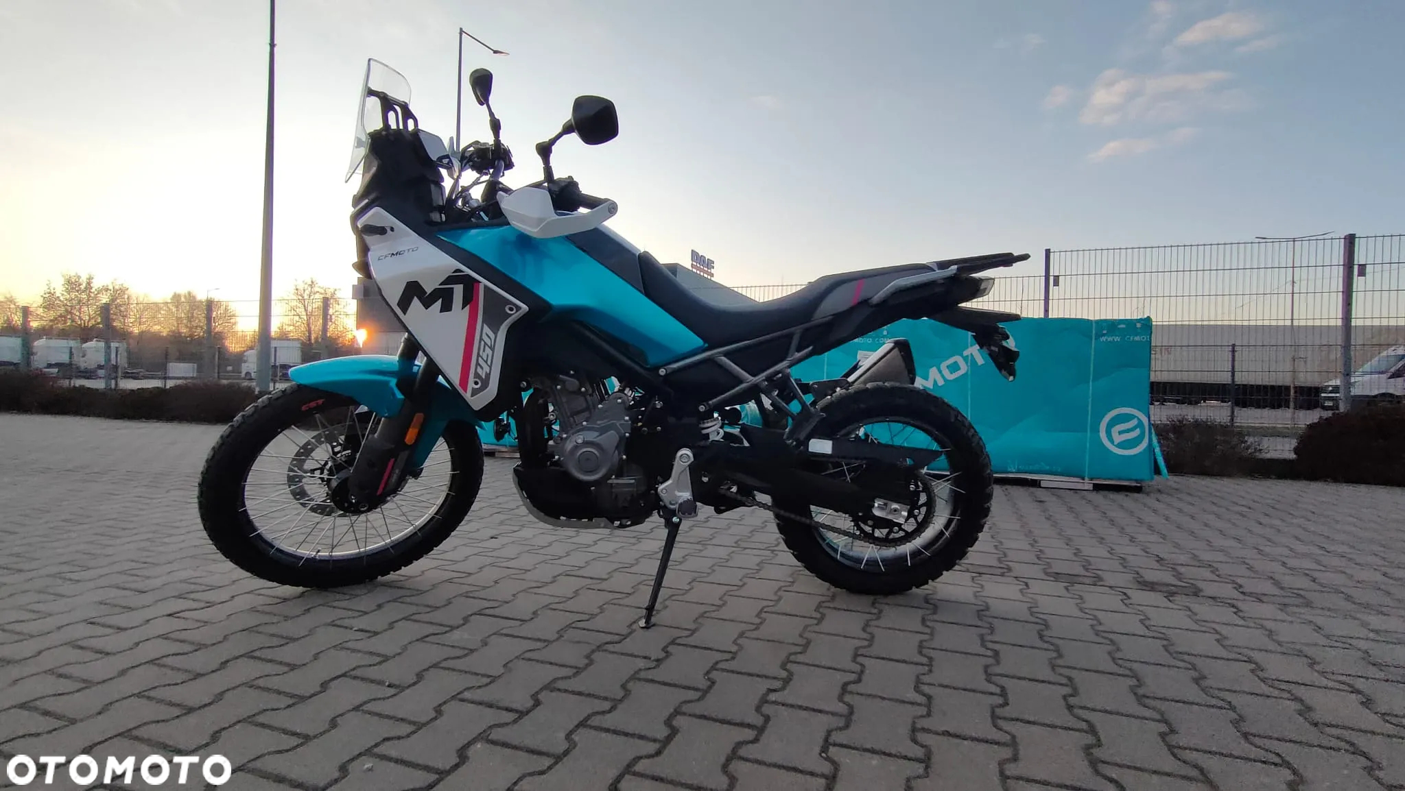 CFMoto MT - 8