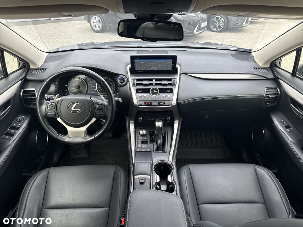 Lexus NX 300h F Impression AWD - 18