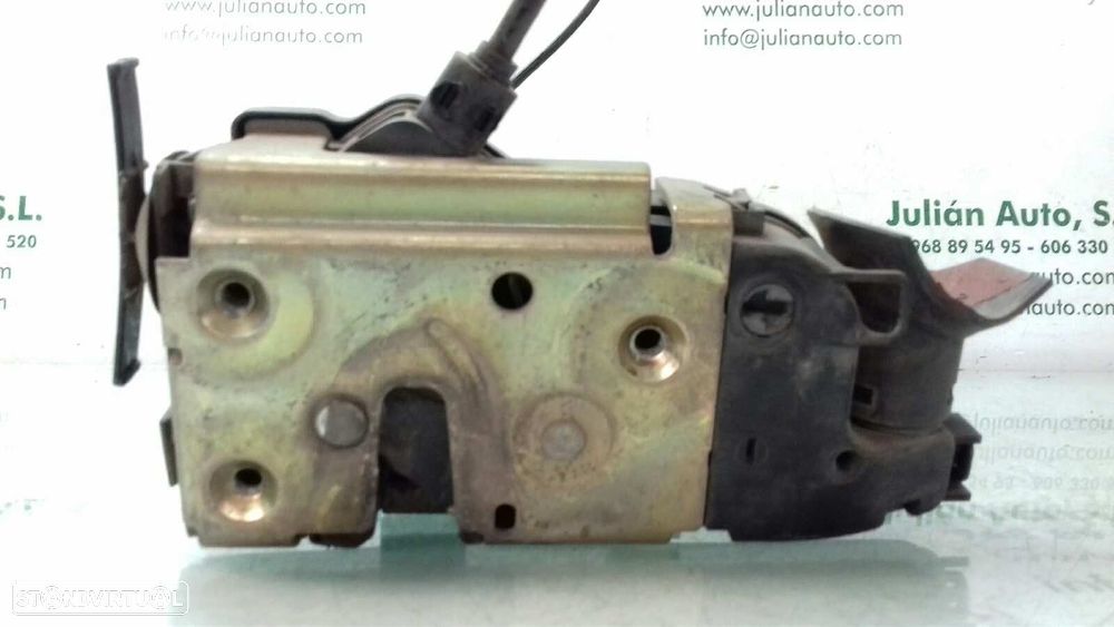 FECHADURA PORTA FRONTAL ESQUERDA RENAULT MEGANE II 2003 -027776 - 8