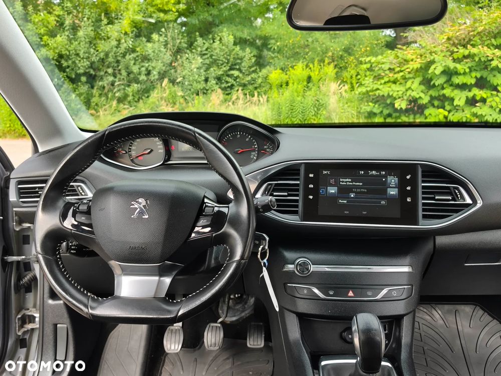 Peugeot 308 1.6 BlueHDi Style S&S - 14