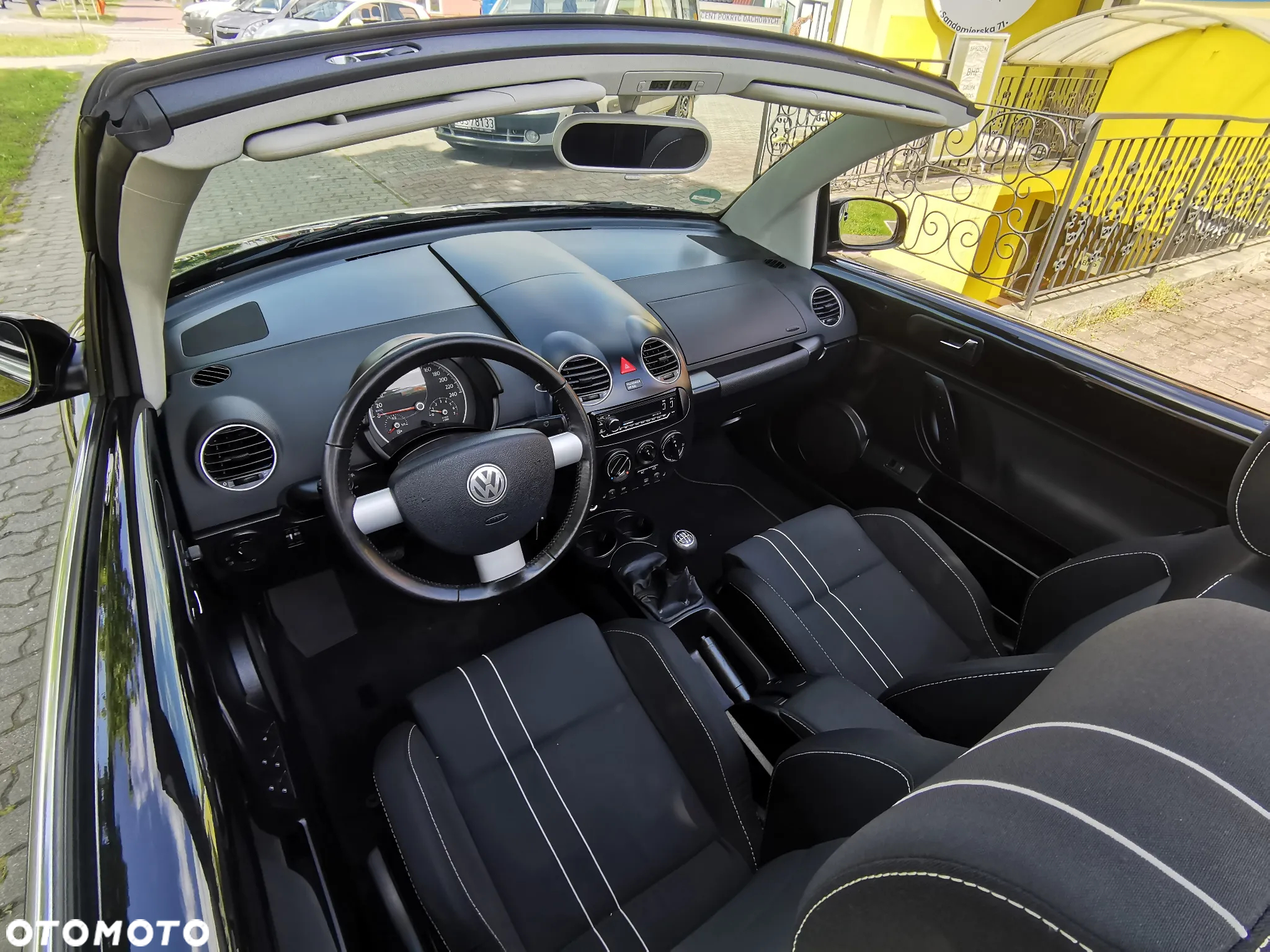 Volkswagen New Beetle Cabriolet 1.6 Freestyle - 8