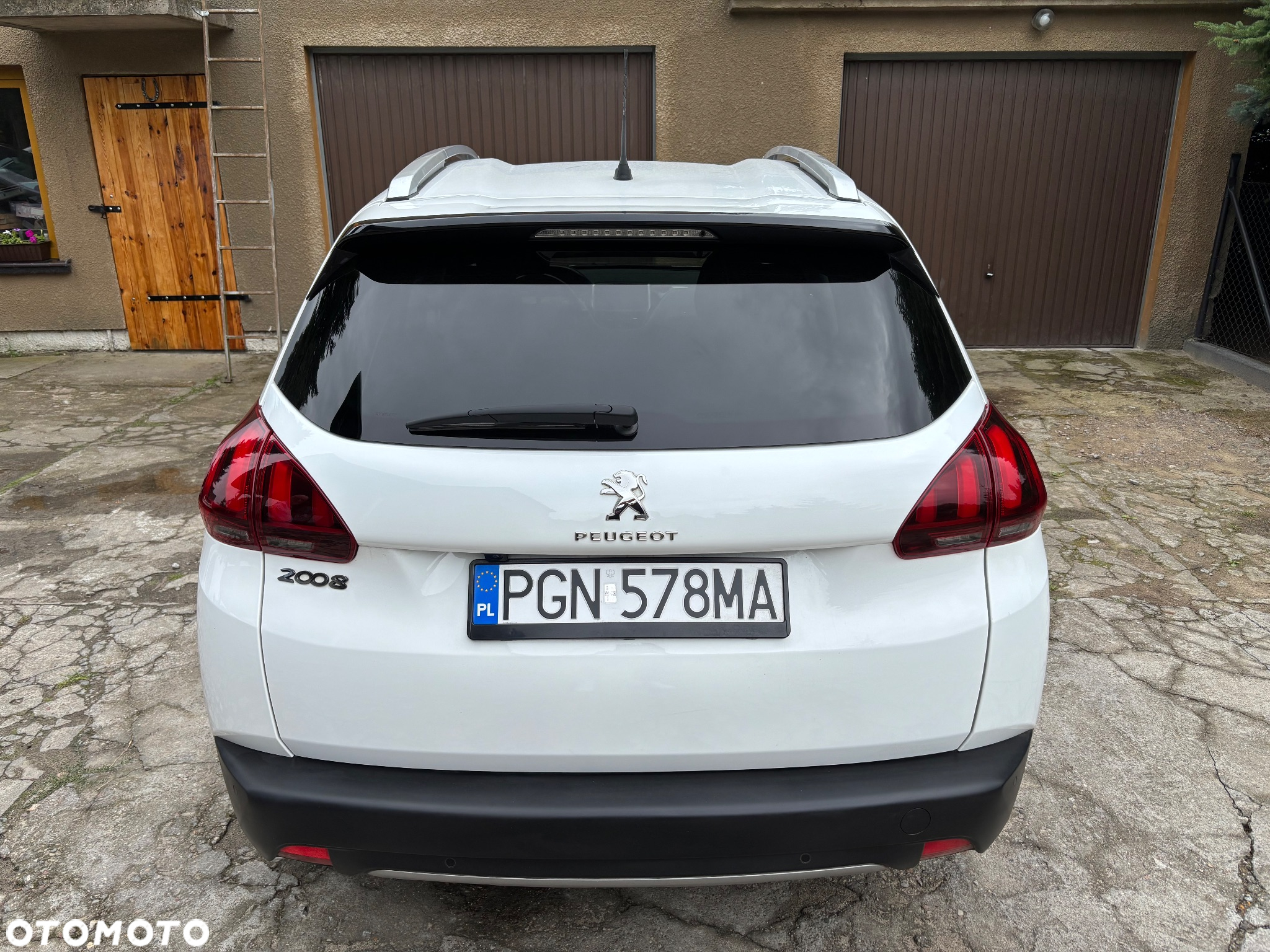 Peugeot 2008 1.5 BlueHDi Signature - 6