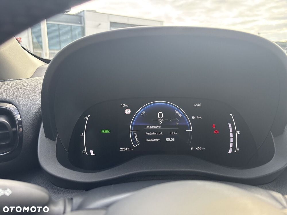 Toyota Yaris Hybrid 1.5 Style - 24