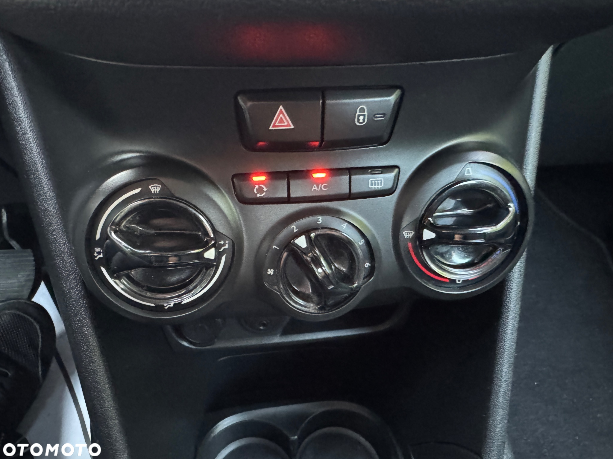 Peugeot 208 1.6 BlueHDi Active - 15
