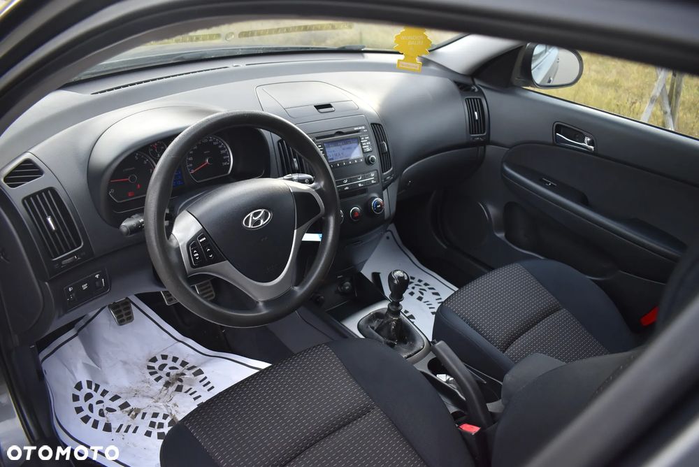 Hyundai i30 1.4 Base + EU5 - 21