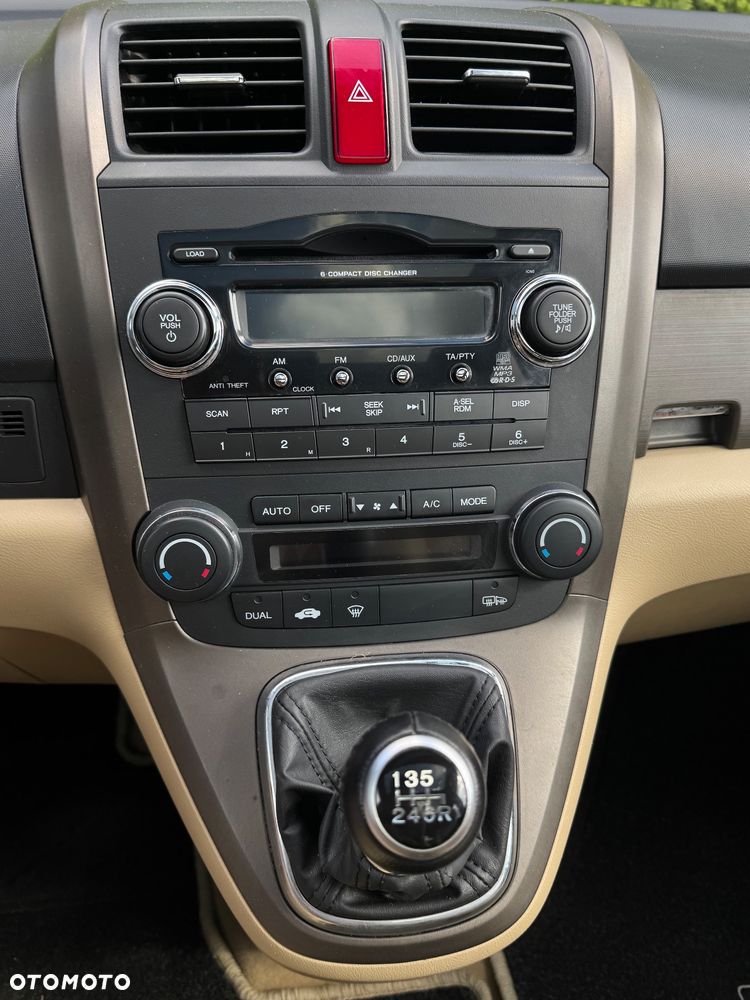 Honda CR-V 2.0i-VTEC Executive 50 Jahre Edition - 38