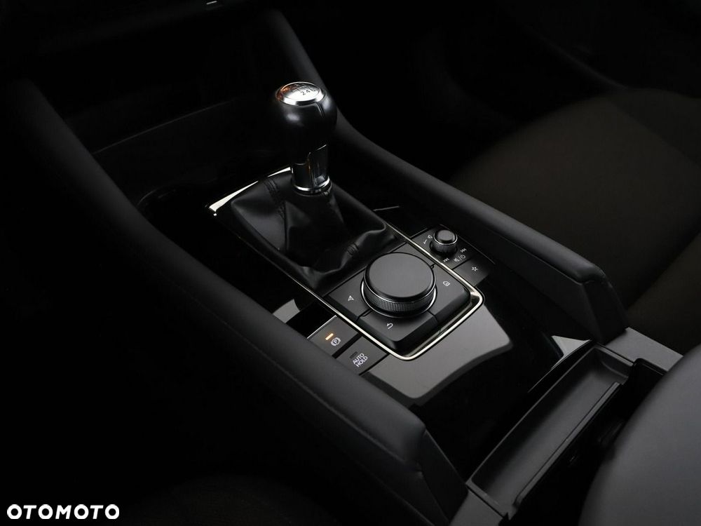Mazda 3 SKYACTIV-D 1.8 SELECTION - 32