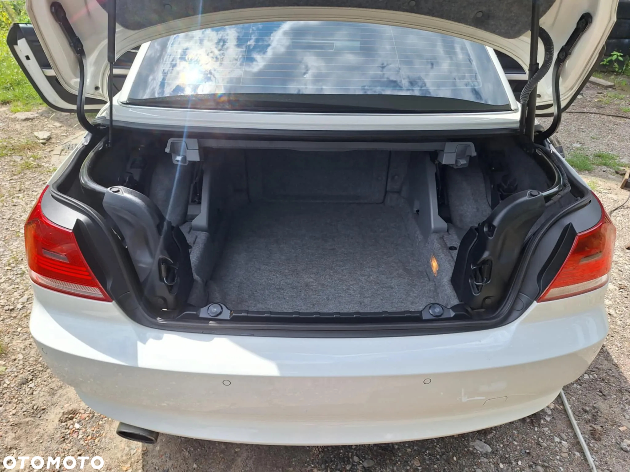 BMW Seria 3 320i Cabrio - 16