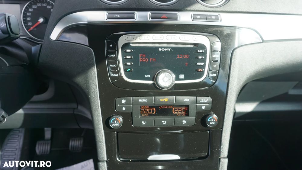 Ford Galaxy 1.6 EcoBoost Start/Stop Titanium - 23