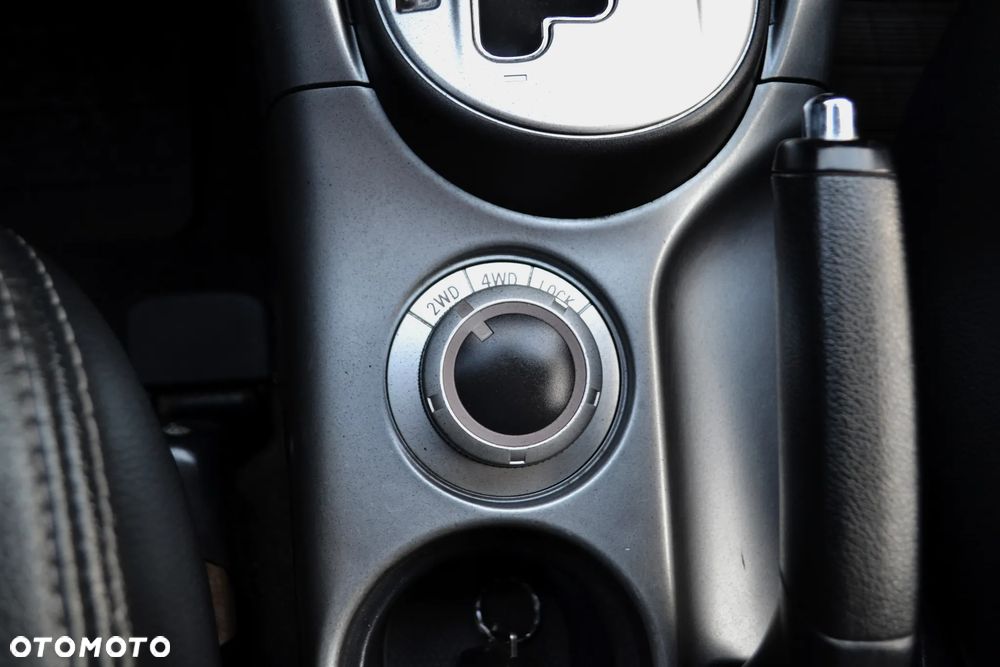 Mitsubishi Outlander 2.4 Intense + CVT - 21