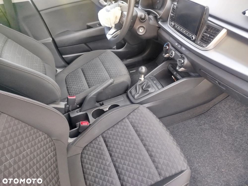Kia Rio 1.2 Vision - 22