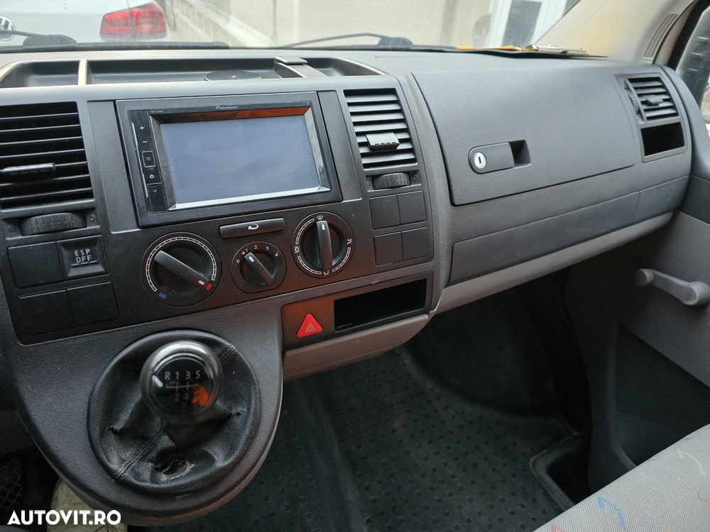 Volkswagen Transporter T5 1,9 TDI - 5