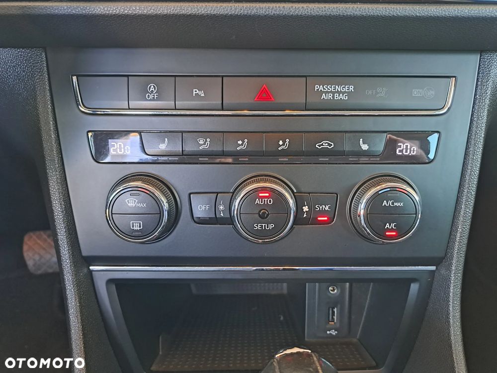 Seat Leon 1.6 TDI Style S&S DSG - 24