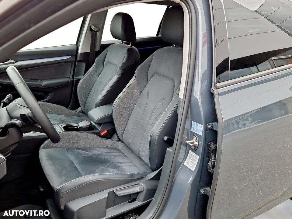 Volkswagen Golf 1.5 eTSI DSG MHEV Life - 11