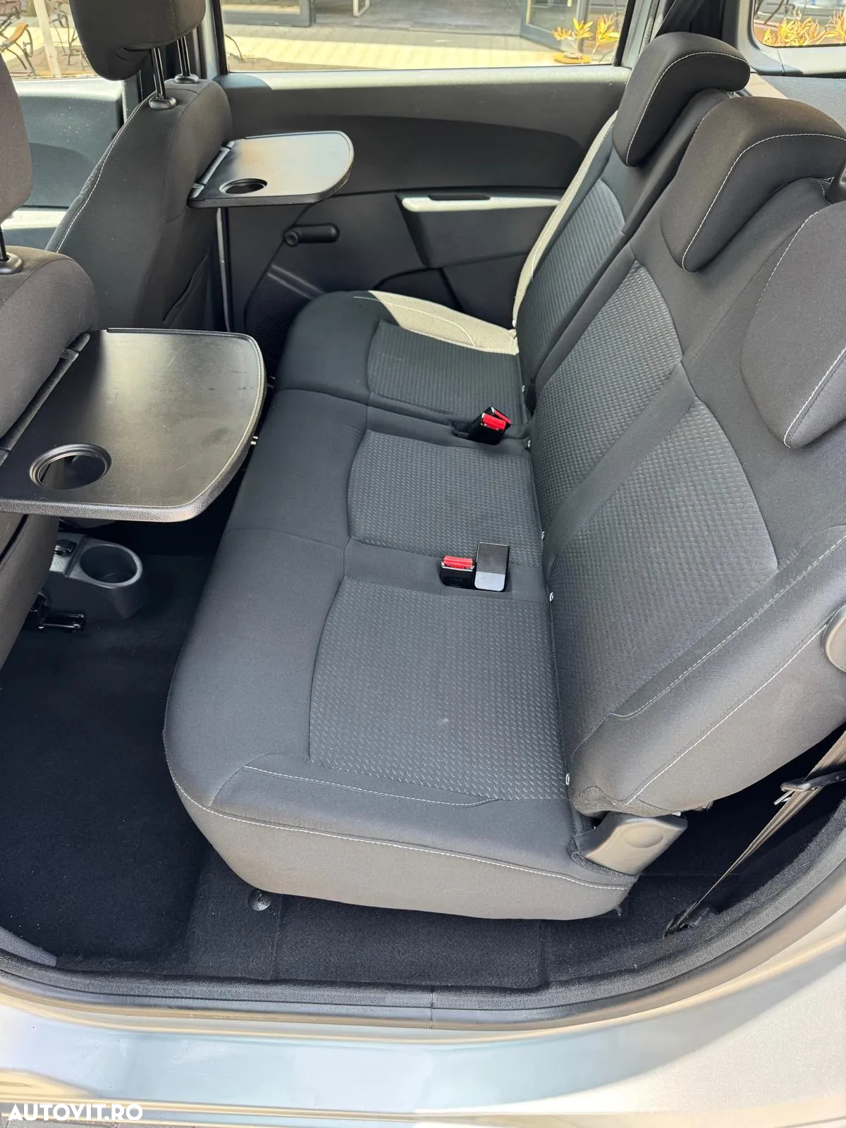 Dacia Lodgy 1.5 Blue dCi Laureate - 10
