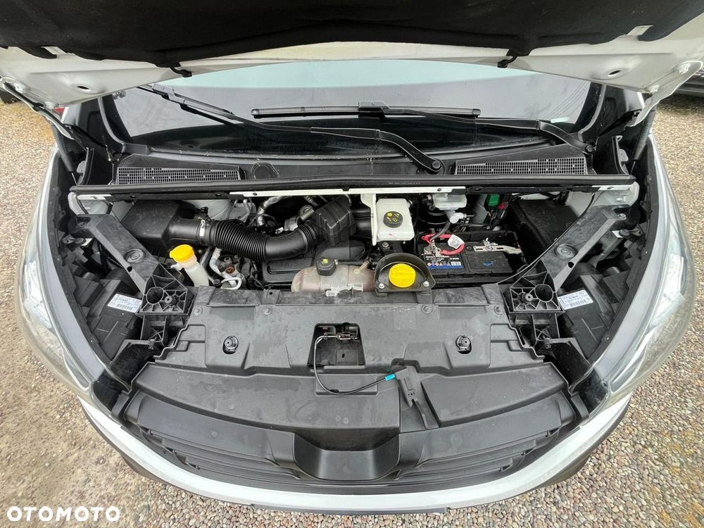 Renault Trafic - 15