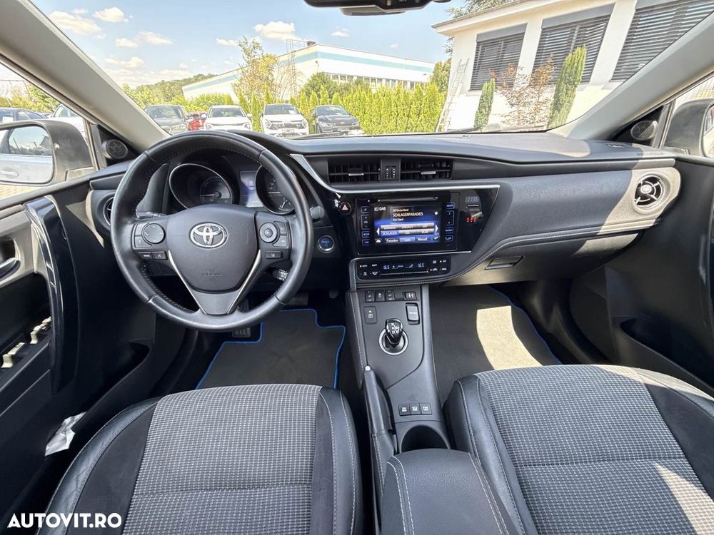 Toyota Auris 1.8 VVT-i Automatik Executive - 6