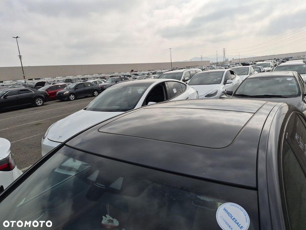 BMW Seria 7 740i - 15