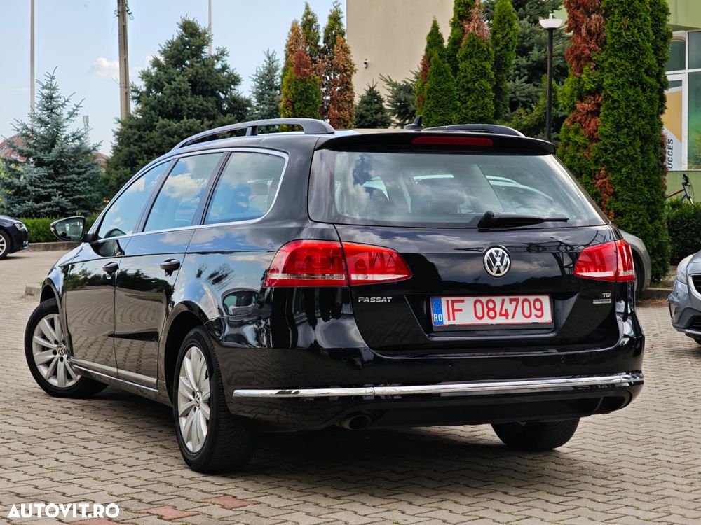 Volkswagen Passat - 4