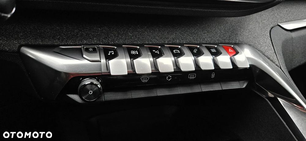 Peugeot 3008 1.5 BlueHDi GT S&S - 16