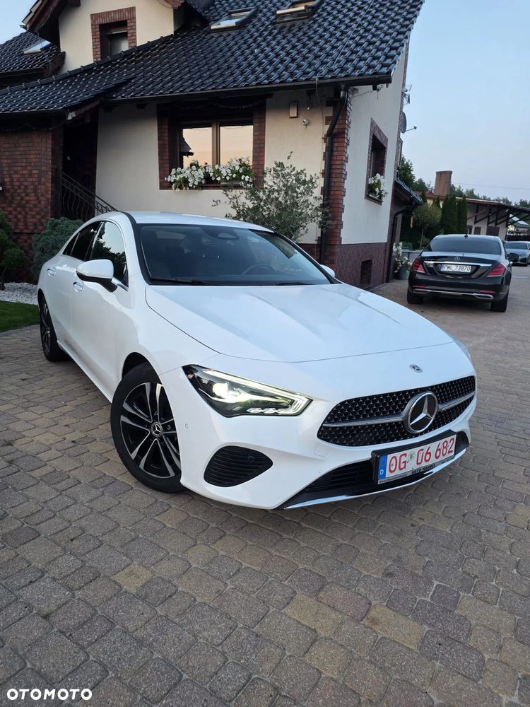Mercedes-Benz CLA 180 d Progressive 8G-DCT - 1