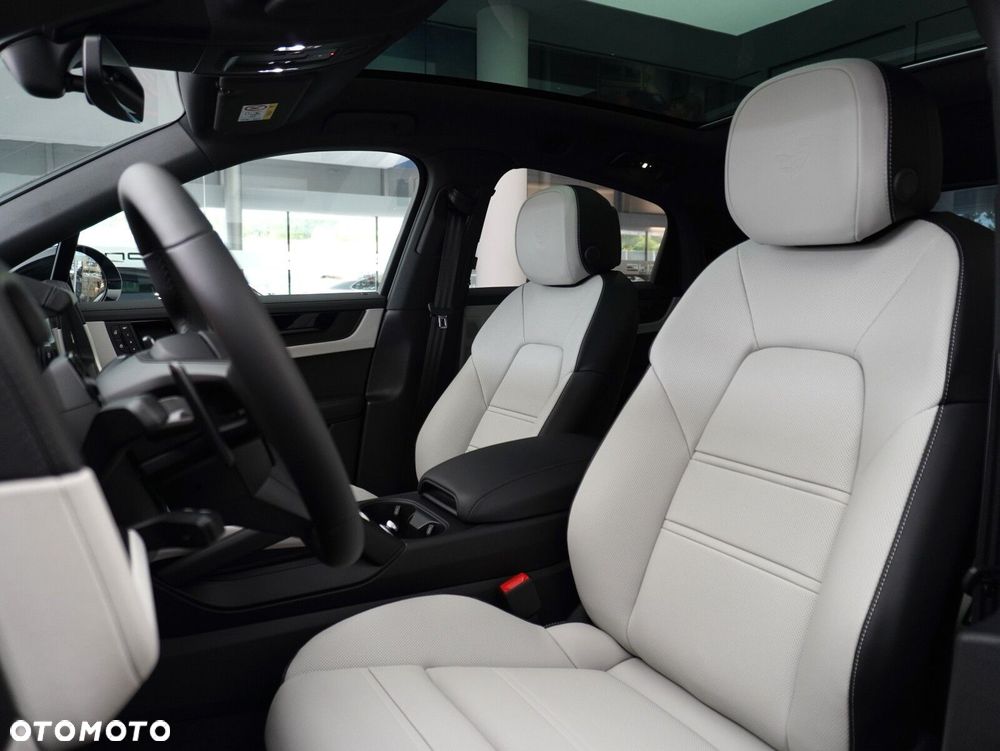 Porsche Cayenne Black Edition - 30