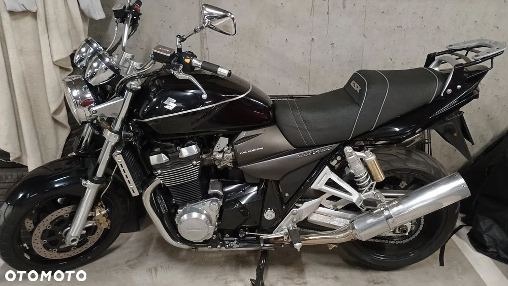 Suzuki GSX - 3