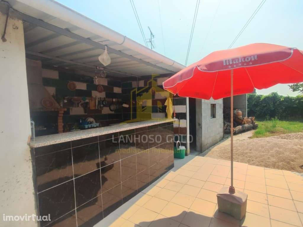 Terreno com Bungalow, perto do Rio de Verim - Grande imagem: 3/15