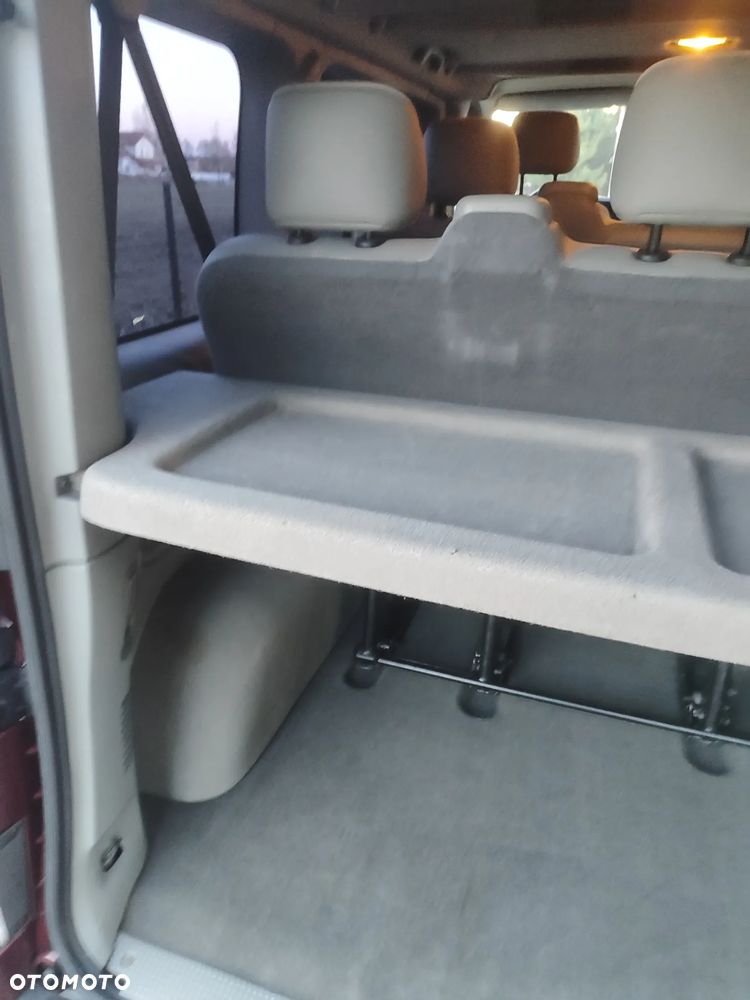 Opel Vivaro Tour - 9