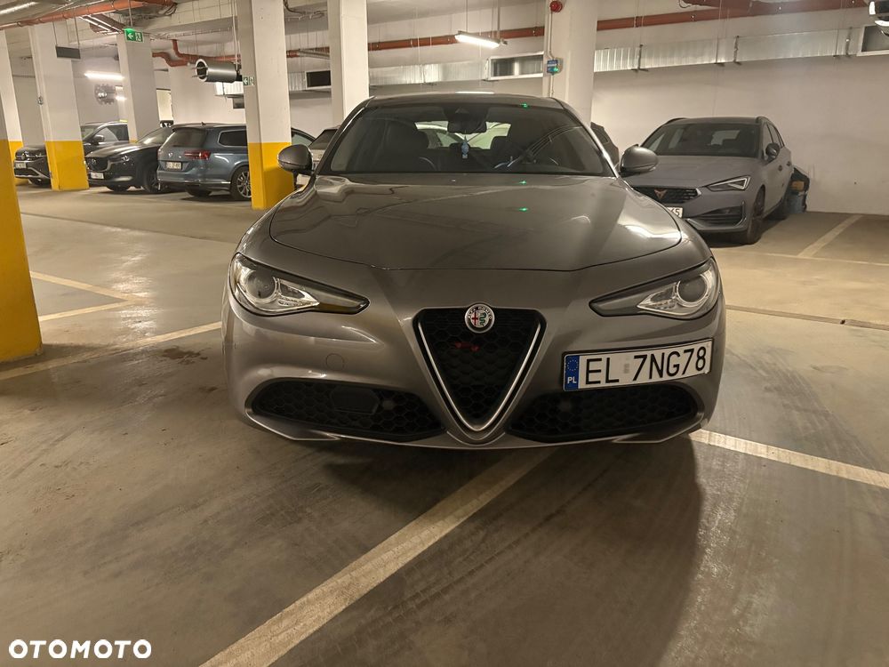 Alfa Romeo Giulia 2.2 AT8 Super - 4