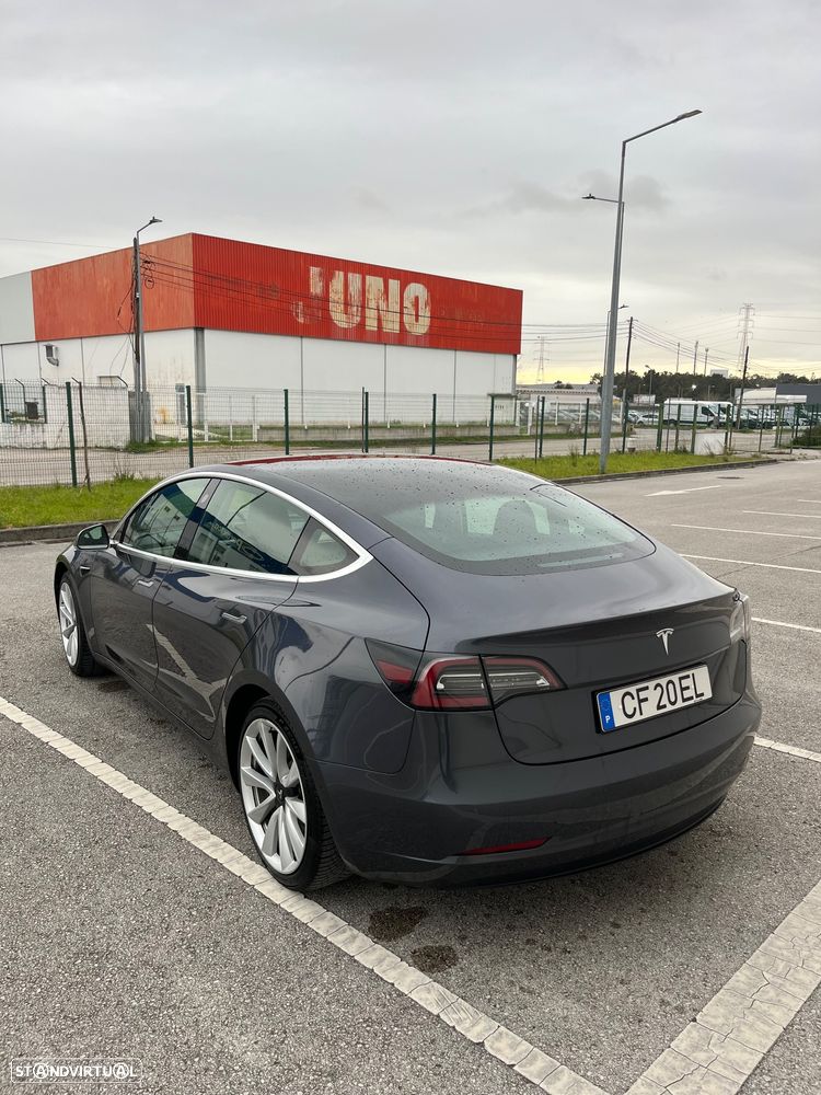 Tesla Model 3 Standard Range Plus RWD - 3