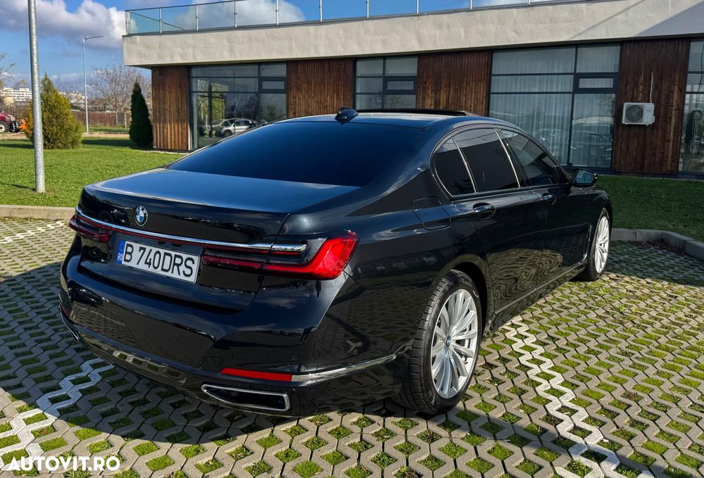 BMW Seria 7 740d xDrive MHEV - 6