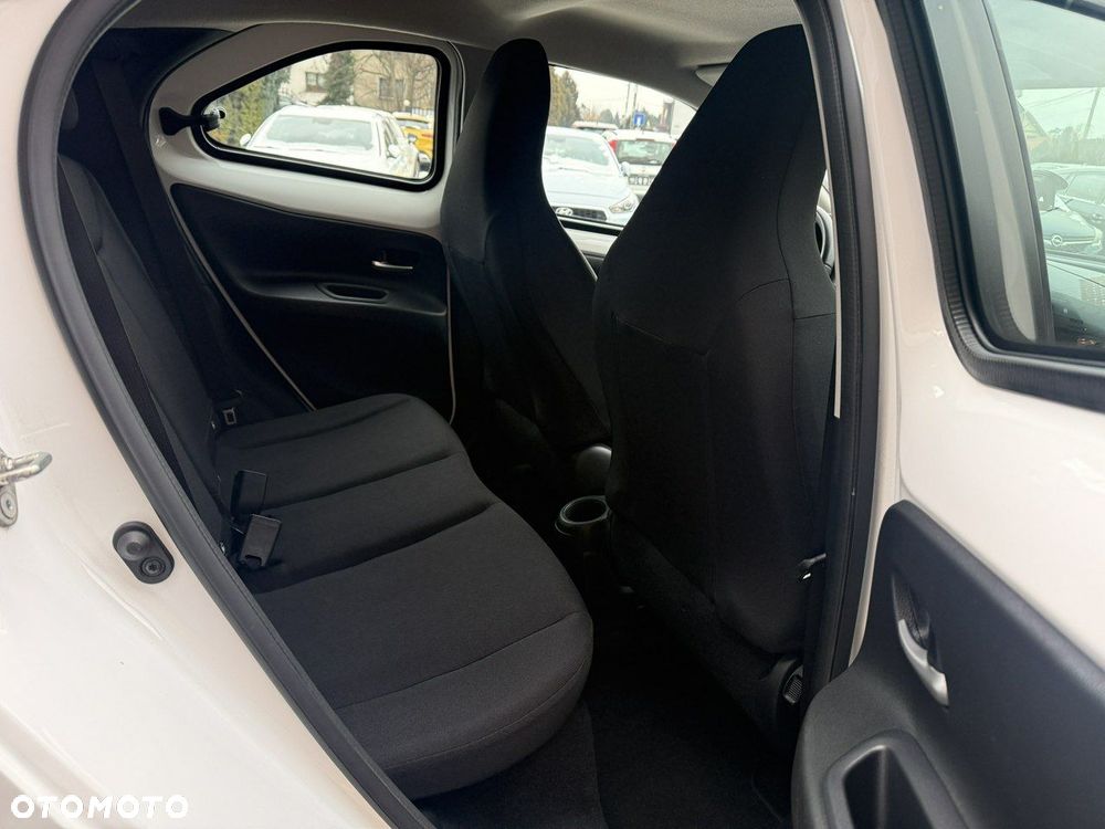 Toyota Aygo X 1.0 VVT-i X-play - 25