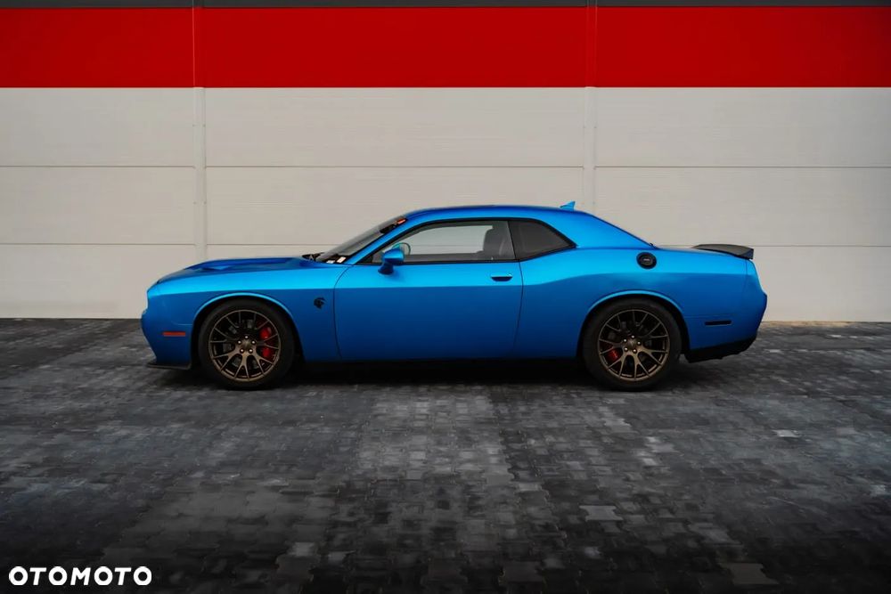 Dodge Challenger 6.2 Hellcat - 4