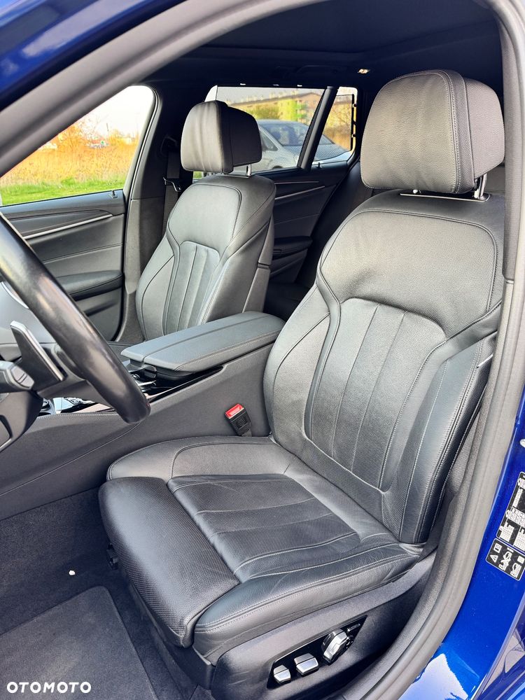 BMW Seria 5 530i xDrive mHEV M Sport sport - 16