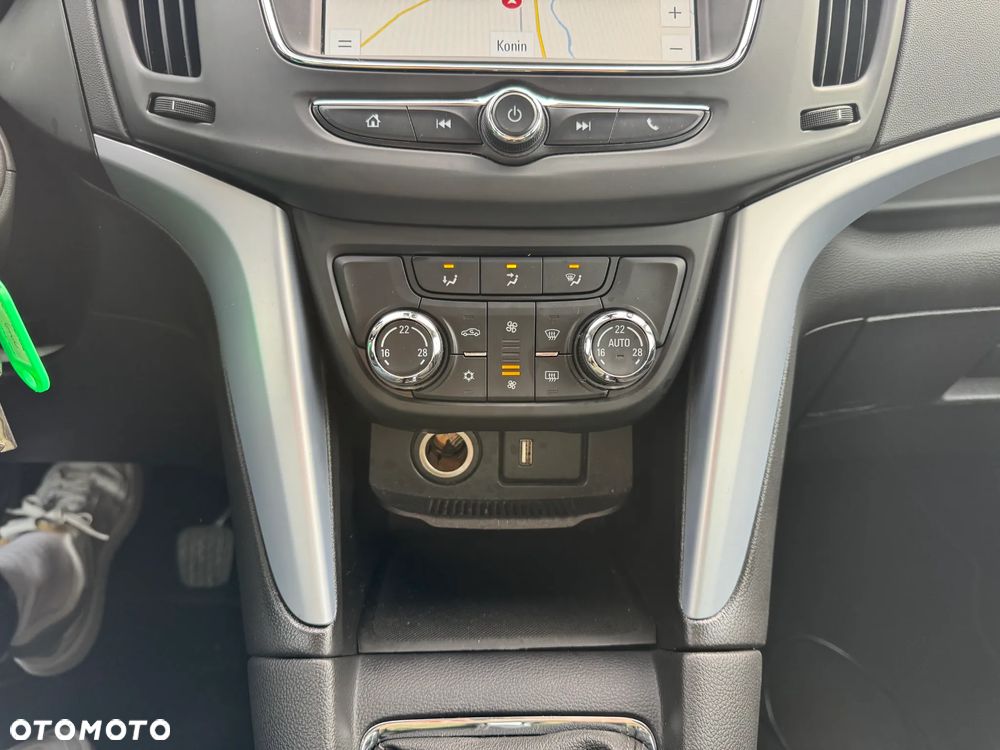 Opel Zafira 1.4 Turbo Innovation - 19