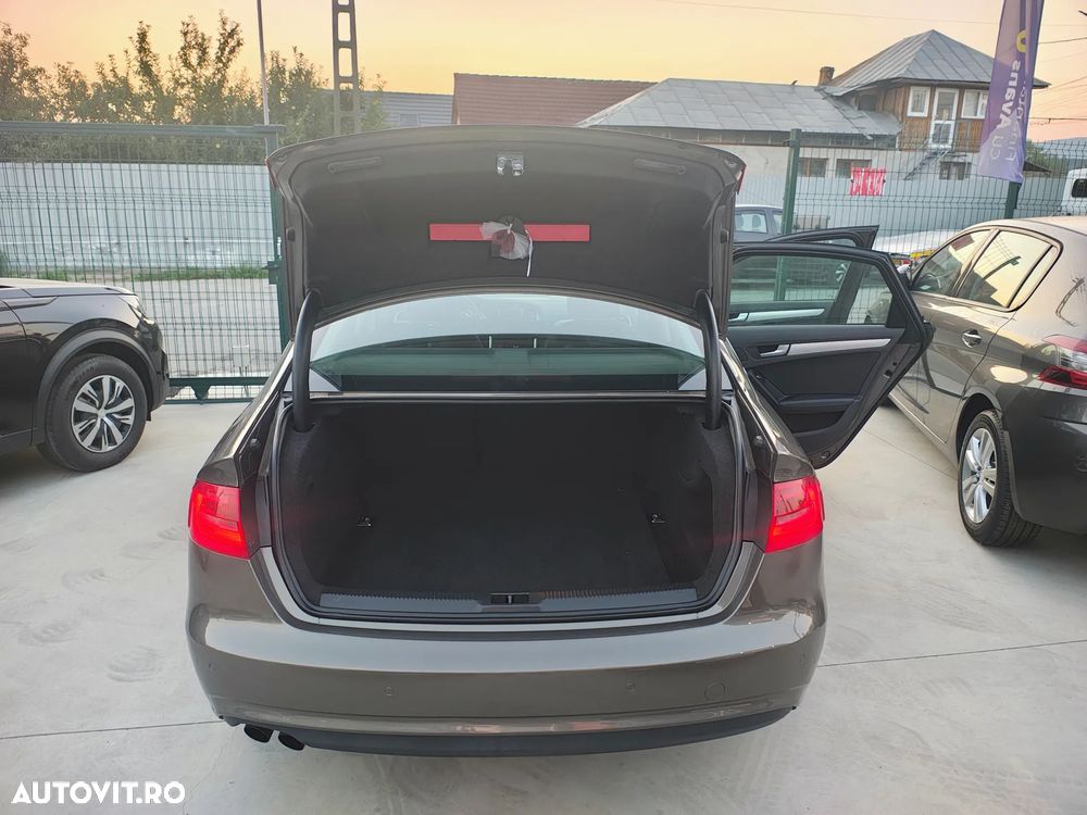 Audi A4 Limuzina 2.0 TDI DPF multitronic Ambiente - 8