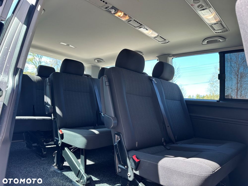 Volkswagen Caravelle - 24