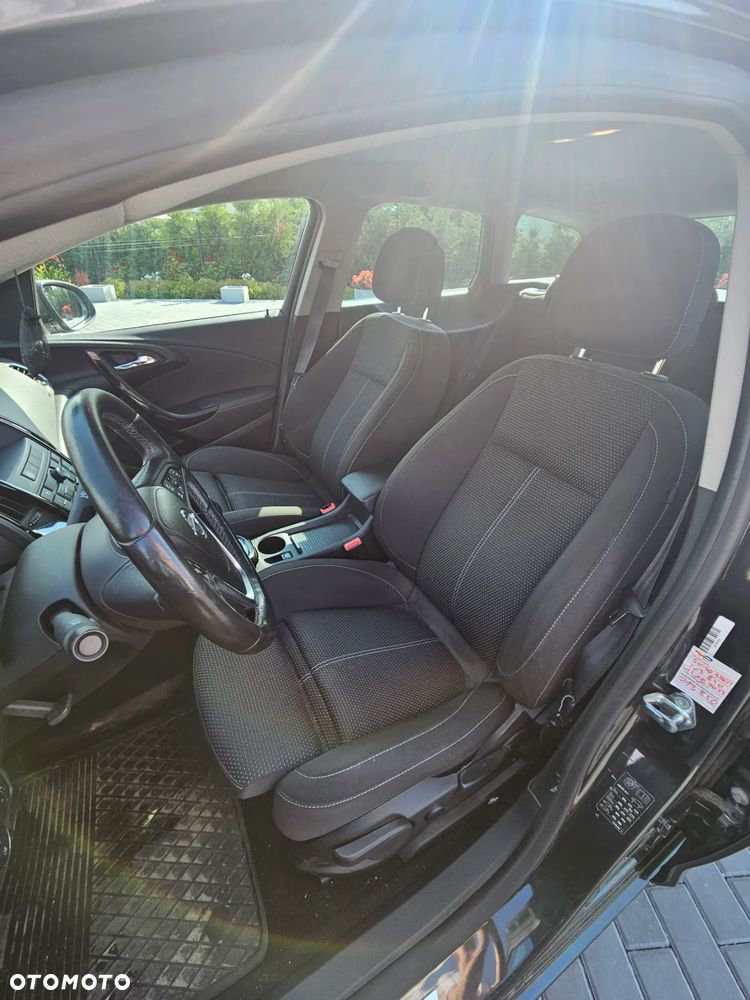 Opel Astra 2.0 CDTI Cosmo - 20