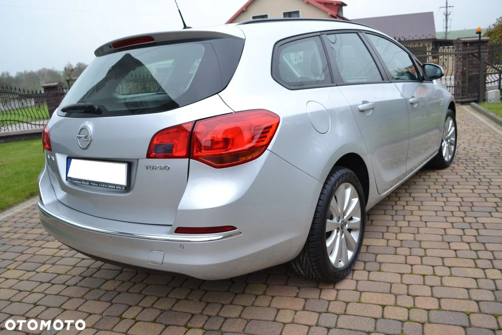 Opel Astra 1.4 T Cosmo EU6 - 29