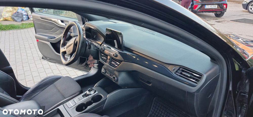 Ford Focus 2.0 EcoBlue ST-Line X - 32