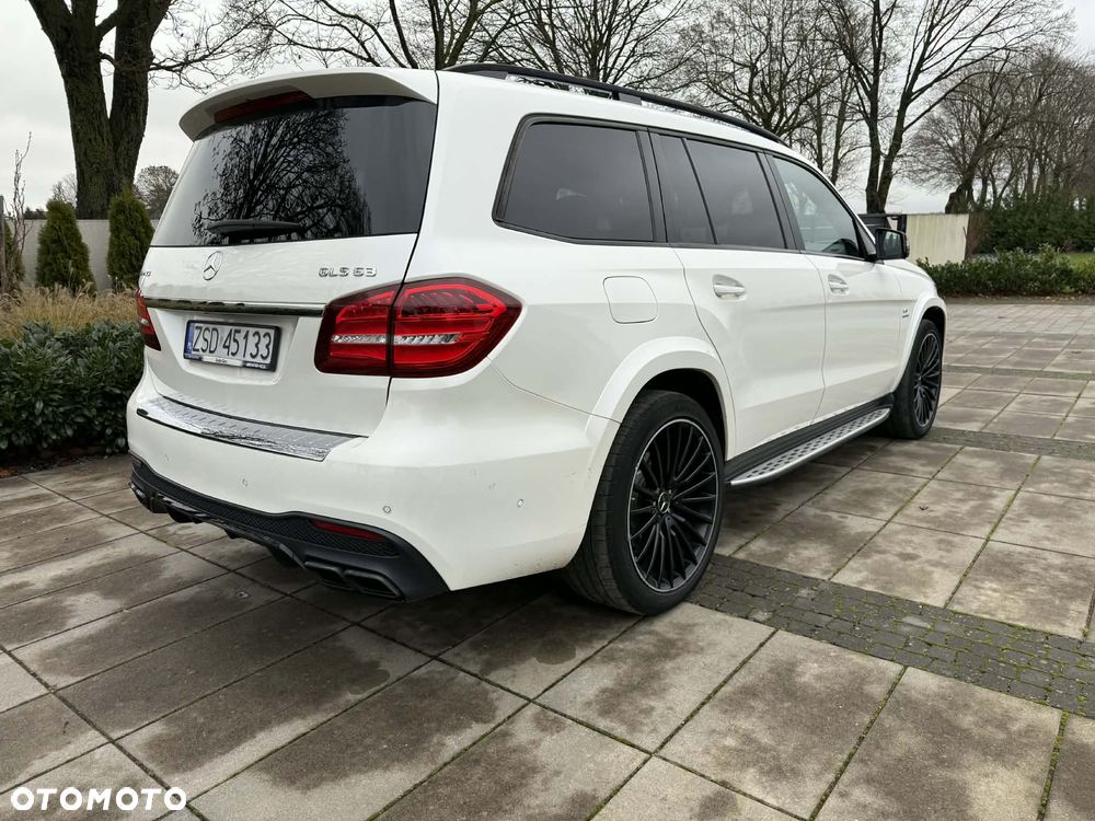 Mercedes-Benz GLS - 4