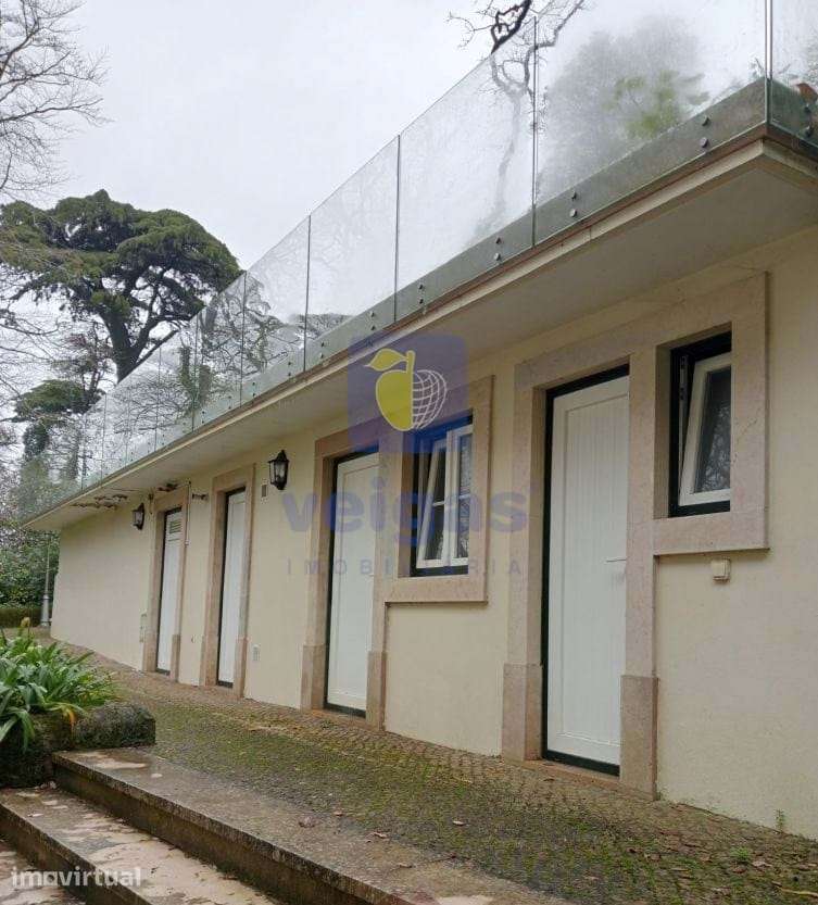 Quinta exclusiva com 7.650 m², onde se destaca um deslumbrante chalet - Grande imagem: 4/44