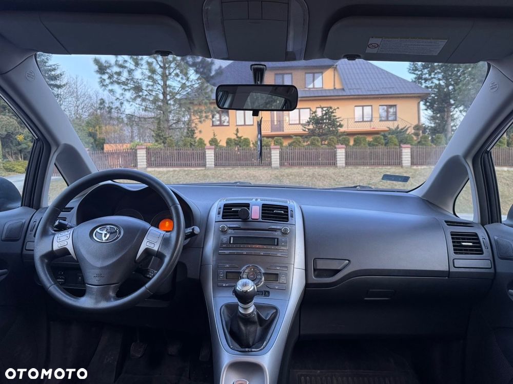 Toyota Auris 2.0 D-4D Luna - 10