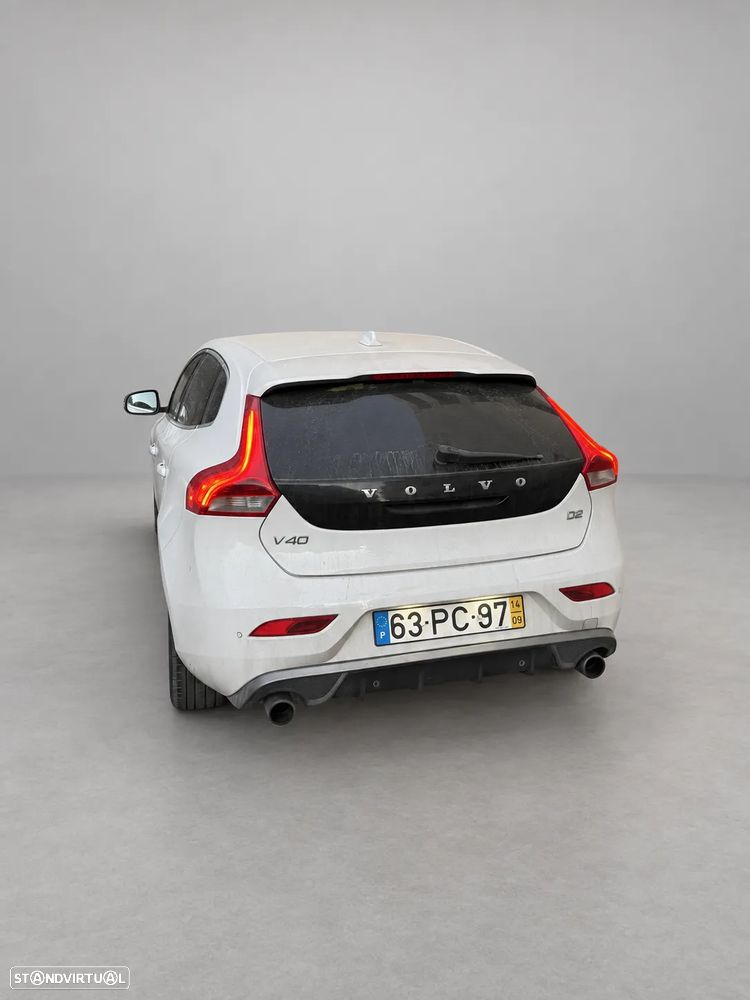 Volvo V40 1.6 D2 R-Design - 9
