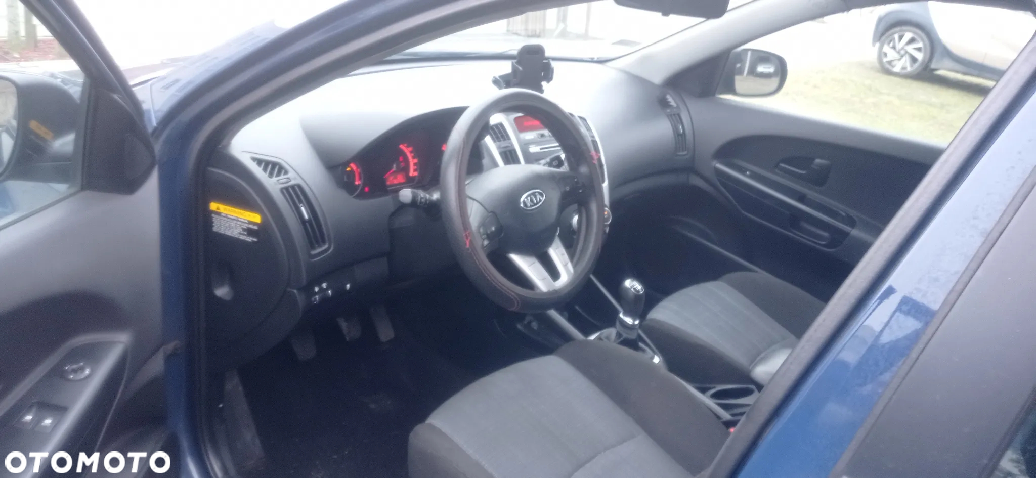 Kia Ceed - 9